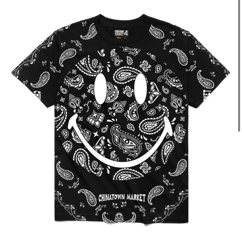 Chinatown Market x YG Collab. Size M